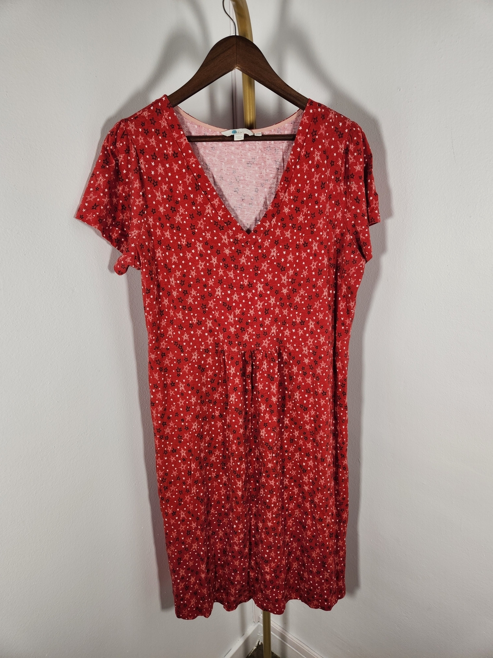 Boden Red Star-Print V-Neck Midi Dress